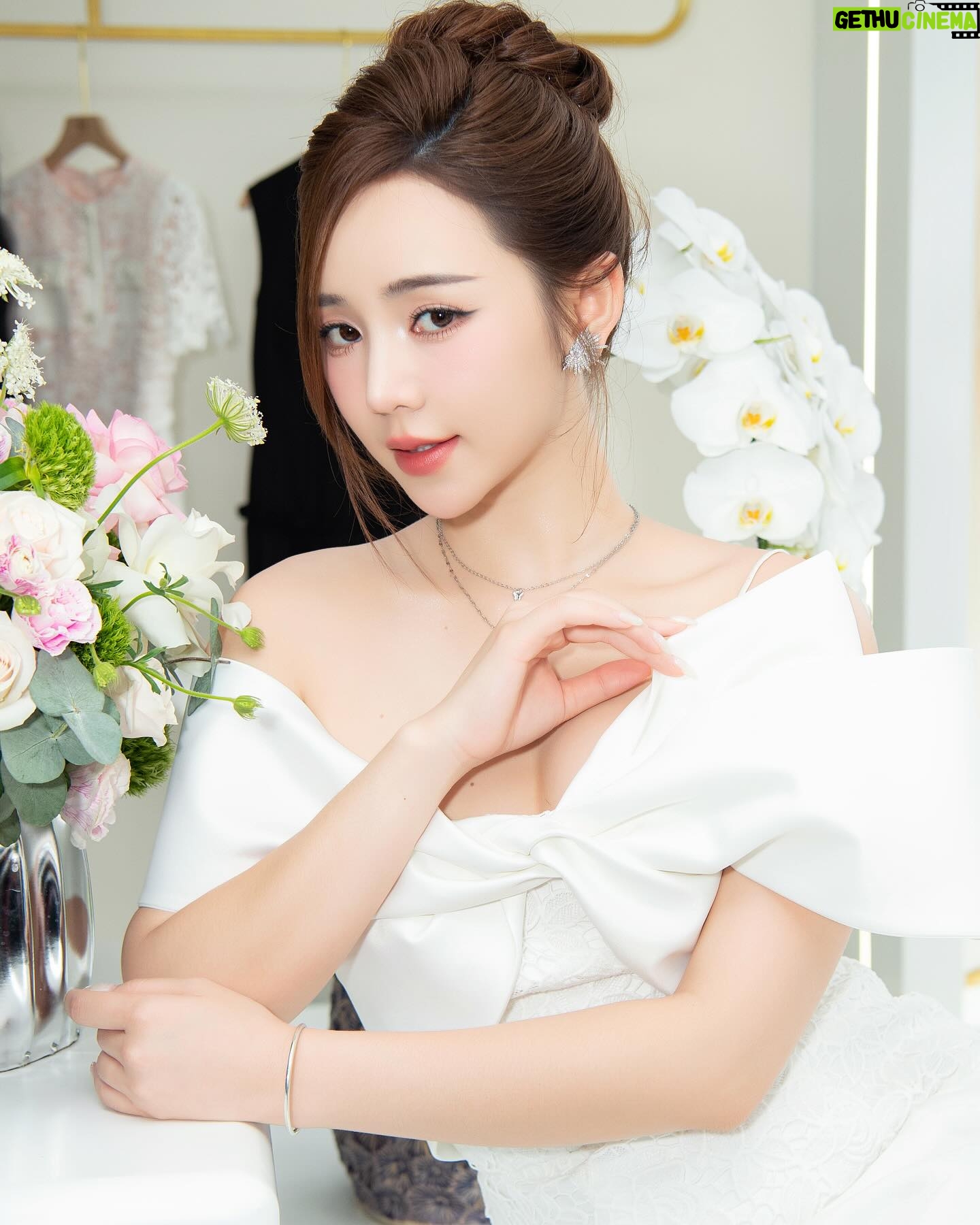 Nguyễn Quỳnh - 4.1K Likes - 🦋