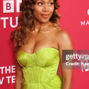 Nicole Beharie Instagram - #emmys @bafta tea party 💚