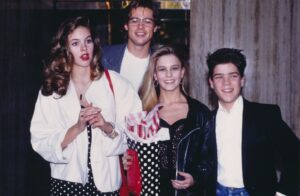 Nicole Eggert Instagram - We literally couldn’t have done this series without @_nicole_eggert. Thank you for everything you are the best!! 

Can you name all of the celebrities in these photos? Comment your favorite celebrity!! 

Go watch After Baywatch: A moment in the sun. On @hulu in the US and on @disneyplus everywhere else. 

#baywatch #nicoleeggert #bradpitt #seanastin #alyssamilano #scottgrimes #momentinthesun #markwahlberg #beach