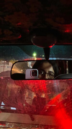 Nidhi Narwal Instagram - Rona mushkil hota hai magar Na rona usse bhi zyada mushkil! :’)

Recorded at : @karikalabythelaughstore 
Shot by : @dikkat.official