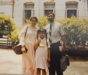 Nikhita Gandhi Instagram - Happy teachers day to all my teachers and gurus! Thank you for your love and guidance and making me who I am today! 

Missing my music teacher Swapna aunty in this carousel..🎵🎶

#happyteachersday