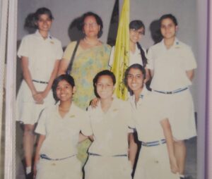 Nikhita Gandhi Instagram - Happy teachers day to all my teachers and gurus! Thank you for your love and guidance and making me who I am today! 

Missing my music teacher Swapna aunty in this carousel..🎵🎶

#happyteachersday