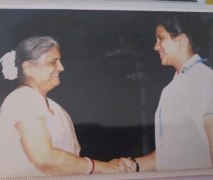 Nikhita Gandhi Instagram - Happy teachers day to all my teachers and gurus! Thank you for your love and guidance and making me who I am today! 

Missing my music teacher Swapna aunty in this carousel..🎵🎶

#happyteachersday