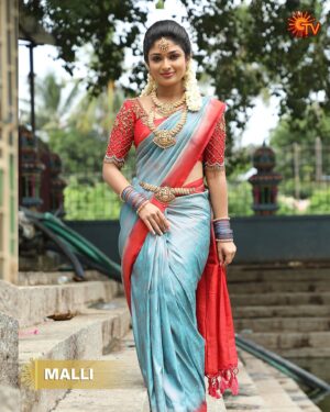 Nikitha Rajesh Instagram - Newly-wed couple in town 😍❤️

மல்லி | திங்கள் - ஞாயிறு | 9.30 PM

#SunTV #Malli #MalliOnSunTV #TamilSerials #Serials #SunDigital