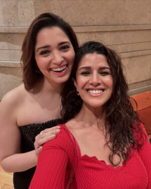 Nimrat Kaur Instagram - LOVE BOMBING RED ALERT 🚨 #Stree2 has felt like a personal victory from the first day, first show I caught at the theatre. As a die hard fan of this horror-comedy multiverse, here’s celebrating the loveliest, gorgeous super girl @shraddhakapoor, the forever perplexingly brilliant @rajkummar_rao, the man of the moment, director extraordiniare @amarkaushik, ethereally stunning @tamannaahspeaks, endlessly gifted @pankajtripathi ji, @nowitsabhi and @aparshakti_khurana and all the others who’s blood, sweat and tears have gone into making this mammoth success. Saving the last of all my love and appreciation for the daredevil, champion visionary, dearest Dinesh Vijan with a risk appetite and intuitive super power so rare to come by!! Congratulations @maddockfilms on creating history, shattering records!!! Here’s to many many more…🍾🚀💃🏻💥♠️

#DineshVijan #JyotiDeshpande @pvijan @poovijan @sharadakarki @nirenbhatt  @officialjiostudios @pvrpictures 

#LongLiveTheMovies #Stree2 #Unstoppable
