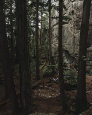 Nina Caprez Instagram - I really enjoyed teaching my new clinic “motherhood and climbing” at the @arcteryxacademy in Squamish.
There is just so few information out there, and a one to one experience is always a big win for all the pregnant climbers or mamas. 
Thanks to that fine group for your open mind, listening and exchanging.

#arcteryxacademy @arcteryx 
📸 @jeremy_bernard_photography