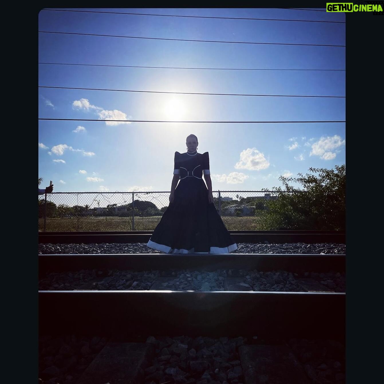Niña Pastori - 15K Likes - Ya va quedando menos para cerrar la #Caminogira2024 , un disco muy especial para mí🥰Quiero celebrarlo con compañeros que admiro y con gente de mi gusto 💜
Os espero para celebrar en:
- Córdoba 06/09
- Sevilla 07/09 SOLD OUT
- Madrid 22/09
- Barcelona 28/09
👗 @ismaeldominguezcostura
Últimas entradas 💜
https://www.ninapastori.es