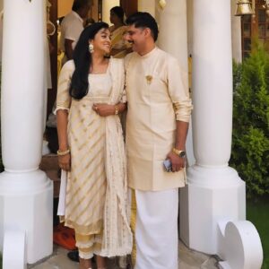 Nitha Promy Instagram - 🥰🥰😍😍❤️❤️

#pic #instapic #wedding #instagram #instagramers #instapost #sunday #family #instagood #instadaily #post 
#happiness #love #togetherness #instafamily #mallu #malayali #viral #keralawedding