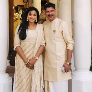 Nitha Promy Instagram - 🥰🥰😍😍❤️❤️

#pic #instapic #wedding #instagram #instagramers #instapost #sunday #family #instagood #instadaily #post 
#happiness #love #togetherness #instafamily #mallu #malayali #viral #keralawedding