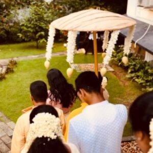 Nitha Promy Instagram - മധുരം കൊടുക്കൽ ഓര്‍മ്മകള്‍.....

📽 &editing :@helenpolyk

#family #function #mallu #kerala #wedding #instagram #instareels #viral #mallugram #instagramreels #instagramers #nithapromy #promykuriakose #malayali #viralreels #marriage #happiness #instagood #keralawedding #wedding