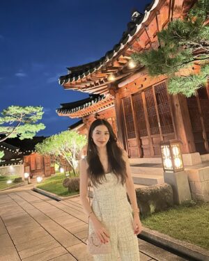 Nittha Jirayungyurn Instagram - Thank you @jaibyonesiam @koreafurnituremuseum @pinkchayapa @dse_je for a wonderful evening with lovely people 🥰💗 during Frieze week in Seoul

#JAIbyONESIAM
#KoreaFurnitureMuseum
#TheHyundai
#JourneyWithoutBorders