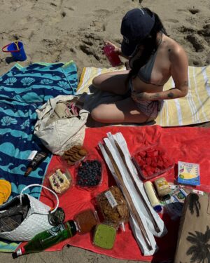 Noah Cyrus Instagram - 🐬🏖️☀️🍓🍉🍦🩵🌸🫐