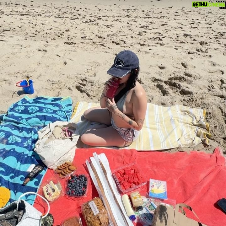 Noah Cyrus - 211.5K Likes - 🐬🏖️☀️🍓🍉🍦🩵🌸🫐