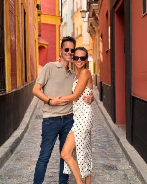 Núria Madruga Instagram - Não sei se é do nome mas ia jurar que tenho uma “costela espanhola”. 🤍 Adoro esta cidade.