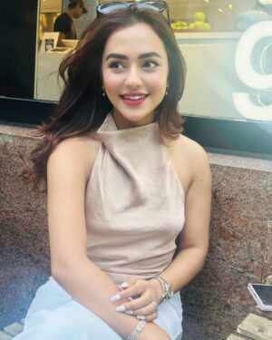 Nusraat Faria Instagram - Save your apologies for later! 
I am on vacation 😌