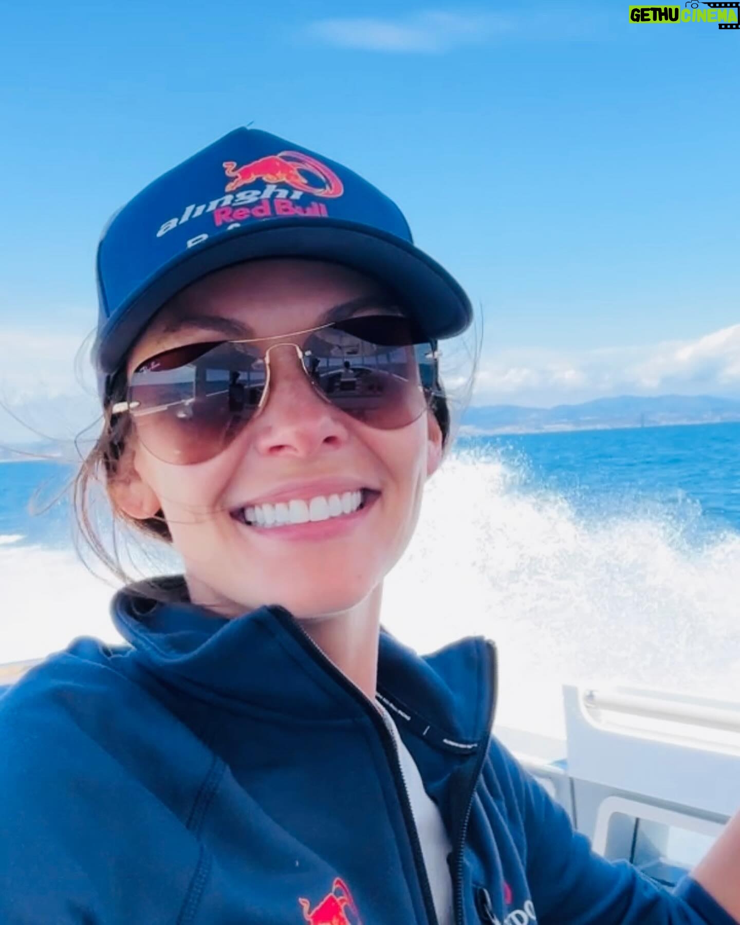 Olga Fonda - 1.2K Likes - CONGRATS @alinghiredbullracing !!!! @americascup 🥂👊🏻
