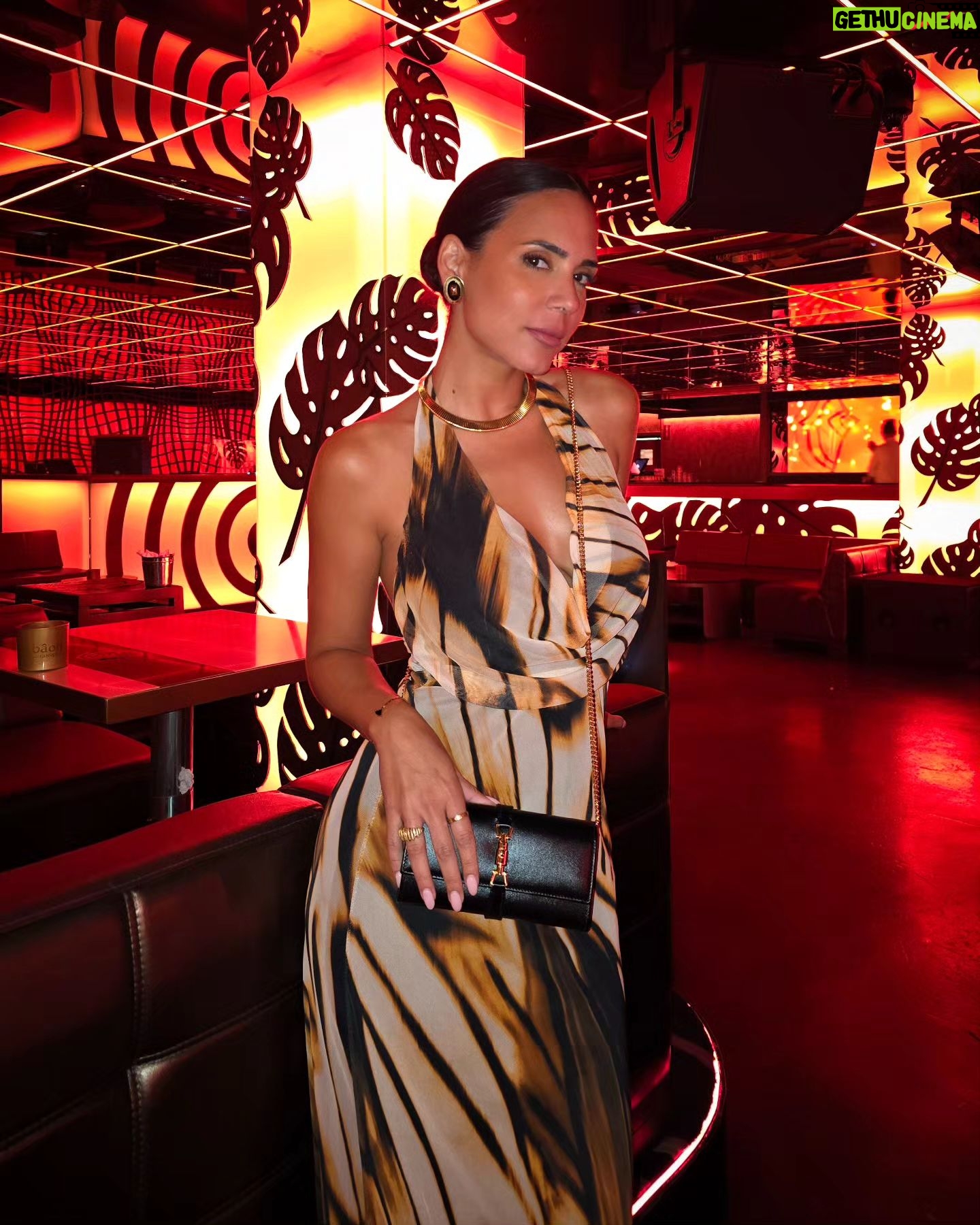 Olívia Ortiz - 5.9K Likes - All for the gram