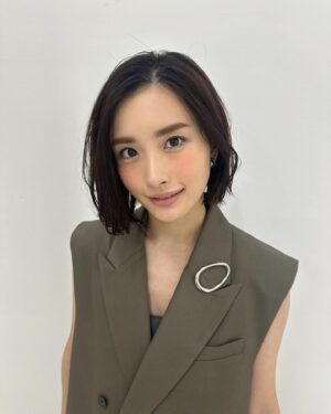 Oto Abe Instagram - 美的11月号掲載させていただいております☺️
ぜひチェックお願いいたします🤲！