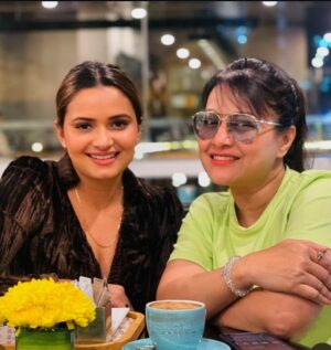 Pakhi Hegde Instagram - Happiest birthday to the cutest person I have met! God bless u with the most beautiful things, love uuuuuu @neelamgiri_ 
Sorry m a day late, but my heart is all out there for u🥰💕 lots of love n blessings baby🥰