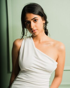 Palak Lalwani Instagram - light it up 
📸 @ajay.inscape