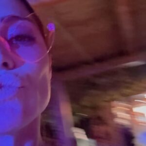 Pamela David Instagram - No soy de compartir momentos de intimidad creo que tiene que ver con resguardarlos… no tengo muy en claro lo que me pasa con las redes… 
Pero este si! SI!!!! Fue mucho más que un viaje a un lugar soñado…
Se va terminando y siento que hay mucho por agradecer.
Agradecer la vida misma en el sentido más literal.
Ser parte de la celebración del amor mas puro y de los buenos, compartir con amigos hermanos no solo de @celinarucciok sino también de Fede Un grupazo increíble, sano, alegre, compartir con parte de mi familia @agusvila & @micadubra con mi amor y compañero @danielevila que siento que es feliz con solo saberme feliz.
Soy muy agradecida!!! 
Se está terminando y solo me queda decir gracias gracias gracias!!! 
Son las únicas imágenes que tengo porque largué el teléfono y me entretuve viviendo a pleno…

PD Posteo aparte merece mi vestidazo y lo tendrá @atelierpuchetapaz