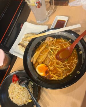 Park Gyu-ri Instagram - 오사카 기록물 24. 08