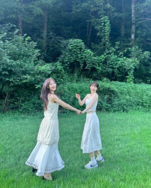 Park Gyu-ri Instagram - 안녕하세요 숲속 요정들입니다✨ 
착한 사람 눈에만 보여요 꺄르륵🫶🏻