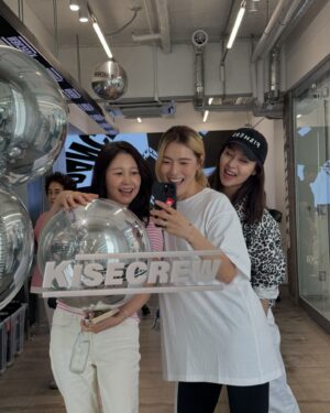 Park Ka-hi Instagram - Thank you so much for all your support 🤍

사랑하는 나의 가족 준무여보, 노아, 시온 고마워 !!

@kisecrew #kisecrew #기세크루

20240907 

📷 @merrymera_  @_young_kwang
