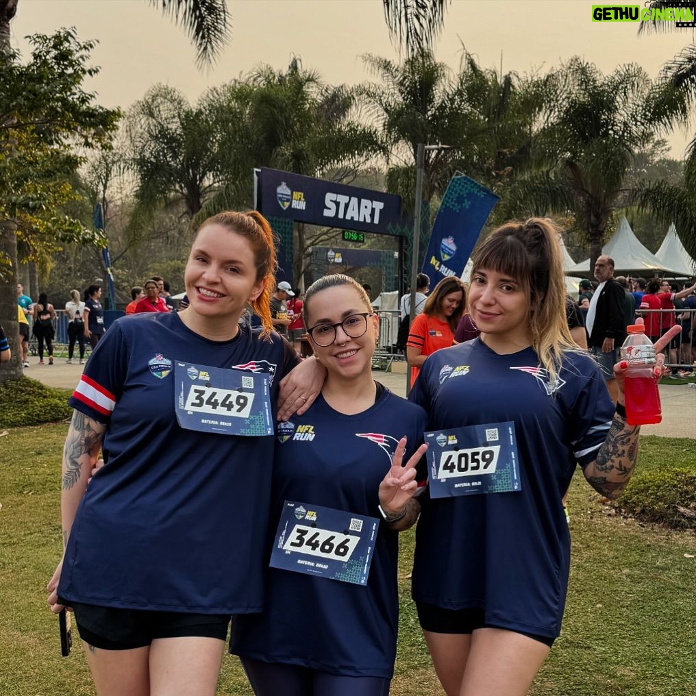 Patrícia dos Reis - 3.8K Likes - Esse trio come comida boa, bebe bons drinks, finge que jovem as vezes e ainda corre 😍
Amo vcs @mari_graciolli e @juzao ❤️❤️
ps: mais que amigas torcedoras dos @patriotsbrasil agora 🙌😁❤️💙
