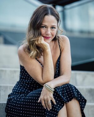 Paula Lobo Antunes Instagram - Ontem na apresentação da grelha da SIC ♥️
Novidades incríveis e um canal cheio de talento.
Parabéns!!! 
@sicoficial 
📸 @directedbyruas