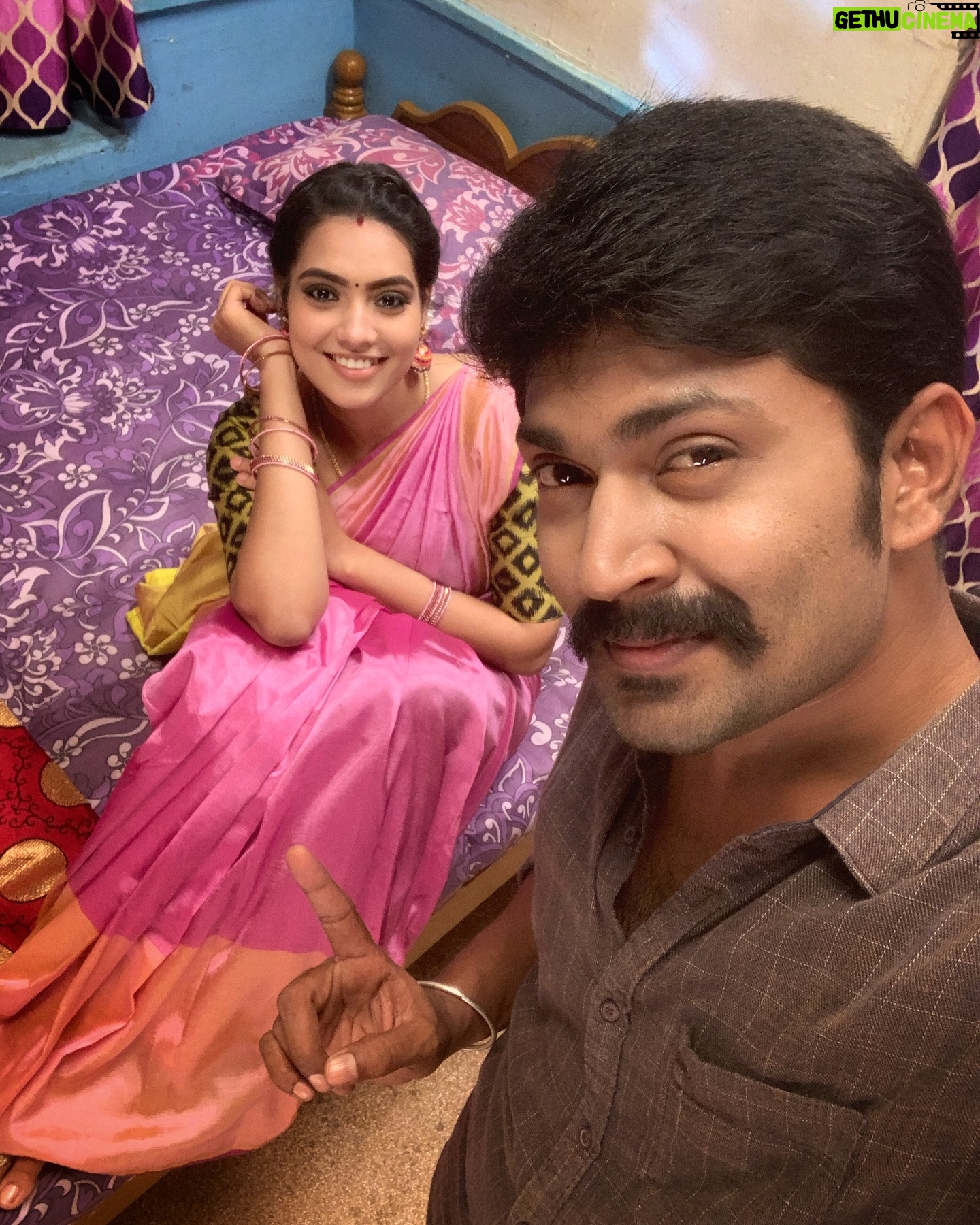 Pavithra Janani - 101K Likes - Sharing yet another strand from ER memories!
VETRI ~ MALAR for you all ā¤ļøš¹
#vetrimalar #vetri #malar #er #eeramanarojave #memory #reelpair #vijaytv #pavithrajanani #dhiraviam #spreadlove #peace