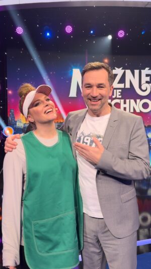 Petra Nesvačilová Instagram - Tak pro koho byste hlasovali vy? 🤭
#mjv #tvnova