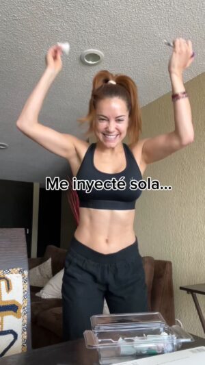 Pía Sanz Instagram - ¡Primera parte de el procedimientos de hormonas! 

Si tienes alguna pregunta no dudes en escribirle a Vincent a su WhatsApp 55 3072 0700 Y para sacar su cita también.