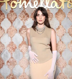 Pilar Fogliati Instagram - Last night🤍 @pomellato 
@venetianheritage 

@delcoreofficial 
Styled by @rebeccabaglini 
@mariameinero 

Grazie 🫶🏻
@andreasmercante 
@edoardoa

HM @massimoserini.official 
@roberta_anzaldi_makeup_