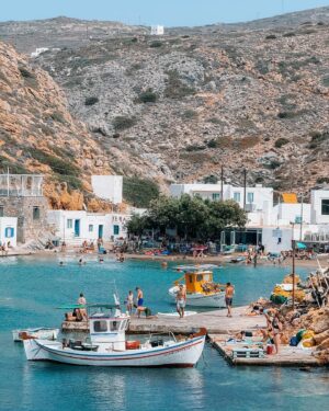 Pinelopi Plaka Instagram - Στο Ρι μας 🤍  _____________________________________________________

#vacation #goodtimes #makingmemories #placetobe #island #islandlife #friends #togetherwecan #islanders #greece