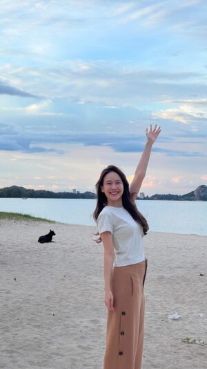 Po Wichada Atiwesangkun Instagram - Sunset - Sea - Dog - and Me 🌊☀️