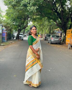 Preetha Instagram - Onam Ashamsakal everyone ♥️✨