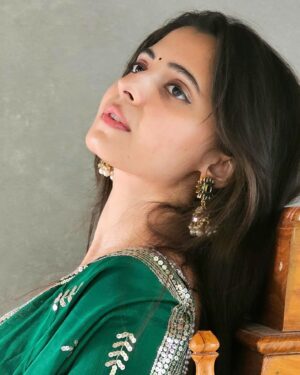 Preethi Asrani Instagram - Giving away that Green flag vibe, no? 🙃
.
.
.
👗: Fave @shilpacouture