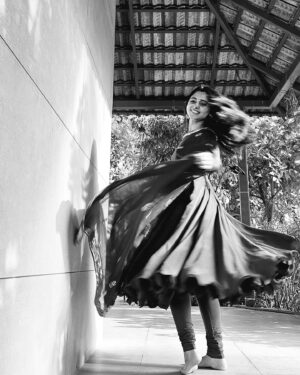 Preethi Asrani Instagram - Giving away that Green flag vibe, no? 🙃
.
.
.
👗: Fave @shilpacouture