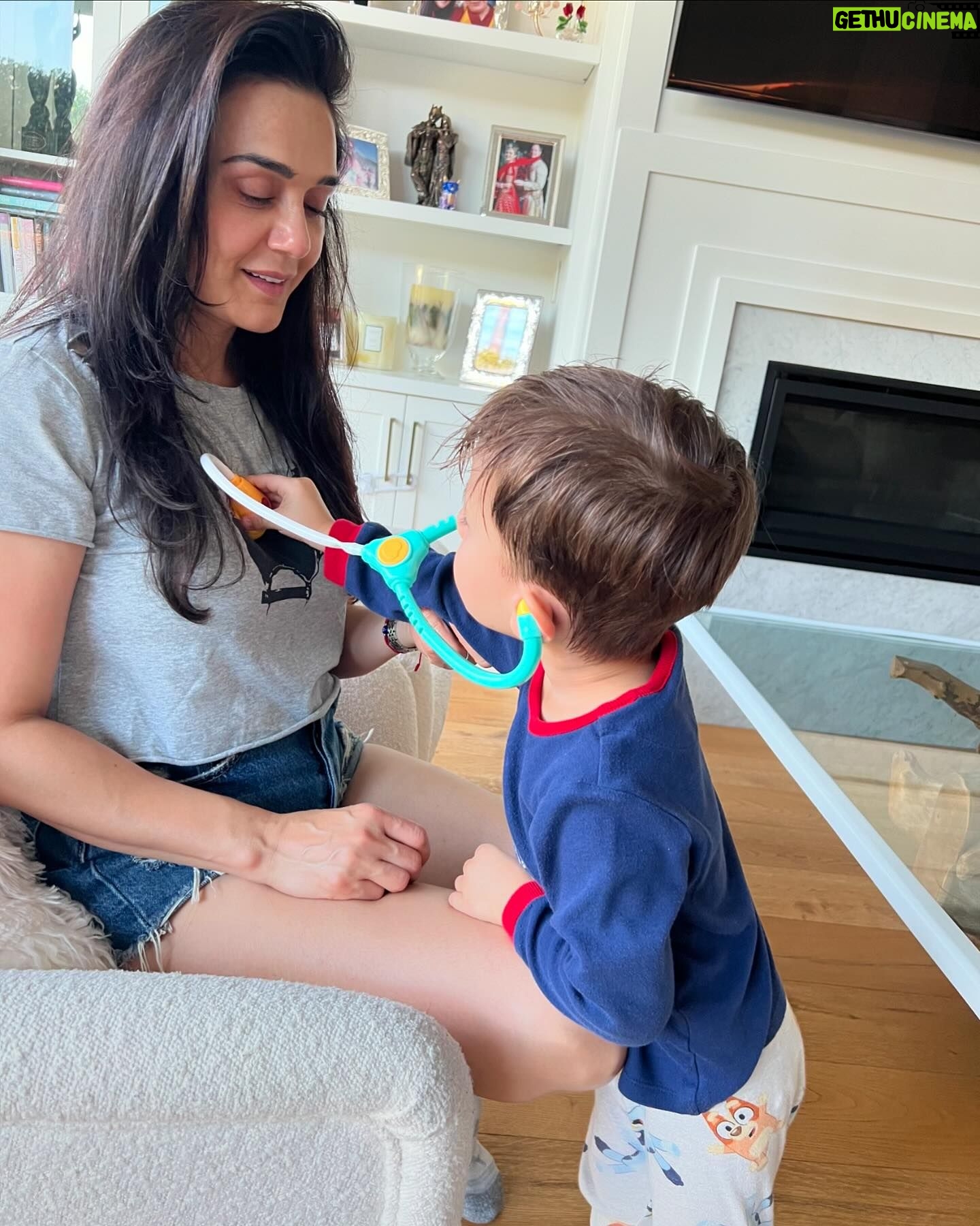 Preity Zinta - 765.3K Likes - Dr Jai to the rescue 🎶🎶
If you know you know ❤️🧿❤️
#family #Jai #ting