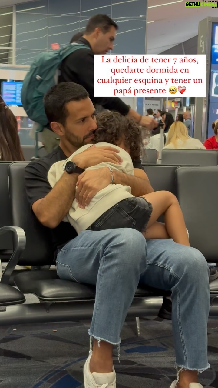 Priscila Faz - 3.7K Likes - Causando ovulación múltiple y sanando daddy issues 🥹💖