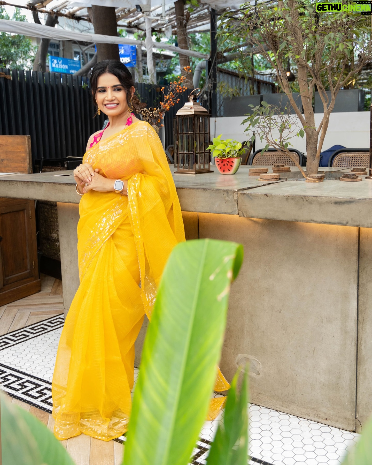 Priya Ahuja - 23.8K Likes - Feeling like a ray of light in my Yellow Saree 💛
Outfit : @swtantraofficial
Videographer: @photo_vinayak
Makeup : @makeoverbydipika
Jewellery: @rentjwellsbybhavna
Location: @zimagourmet
( outfit , yellow saree , partywear , festive wear , festive look , dinner look , elegant, grace , elegance , khoobsoorat )
#beautiful #elegant #elegance #jewelry #jewellery #makeup #saree #grwpri #yellow #saree