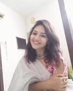 Priya Prince Instagram - There is so much power in believing that everything gonna work out well❤️
..
..
#positive #positivevibes #thinkbig #mindset #mindfulness