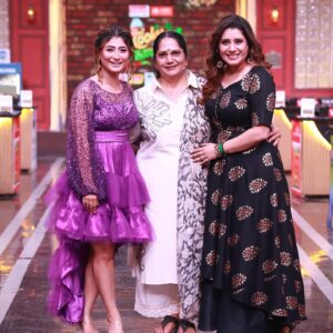 Priyanka Deshpande Instagram - Fam <3 
.
.
.
.
#familymeetsfamily #love #family #amma #tambi #cooking #season5 #cookwithcomali #vijaytv #lovemyjob