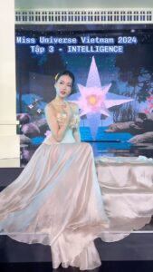 Actress Quỳnh Hoa Bùi HD Instagram Photos and Wallpapers September 2024