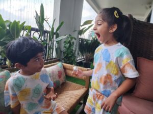 Radhika Pandit Instagram - Tiny Tots, big love..
Some unfiltered moments from our Rakshabandhan celebrations.
Hope you all celebrated with your loved ones too🤗🧿

#radhikapandit #nimmaRP