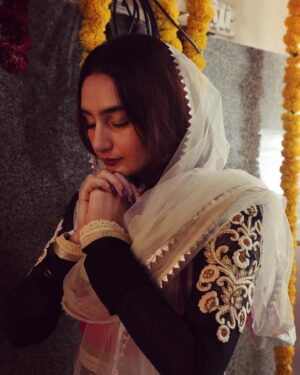 Ragini Dwivedi Instagram - HARE KRISHNA HARE KRISHNA KRISHNA KRISHNA HARE HARE 
HARE RAM HARE RAM RAM RAM HARE HARE 
The power of prayer, the power of belief, the power of strength, the power of energy, the power of blessings 
Believe in the power, see the change 
Keep the faith it will never let u down hope u find strength and happiness in each thing u do ❣️

#janamastmispecial♥️♥️♥️ #janamashtami #krishnalove #krishnaconsciousness #krishnajanmashtami #krishnaeverything #lovenlight #positivevibes #positivethinking #powerofpositivity #poweroflove #powerofprayer