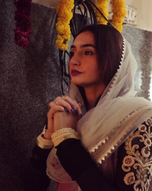 Ragini Dwivedi Instagram - HARE KRISHNA HARE KRISHNA KRISHNA KRISHNA HARE HARE 
HARE RAM HARE RAM RAM RAM HARE HARE 
The power of prayer, the power of belief, the power of strength, the power of energy, the power of blessings 
Believe in the power, see the change 
Keep the faith it will never let u down hope u find strength and happiness in each thing u do ❣️

#janamastmispecial♥️♥️♥️ #janamashtami #krishnalove #krishnaconsciousness #krishnajanmashtami #krishnaeverything #lovenlight #positivevibes #positivethinking #powerofpositivity #poweroflove #powerofprayer