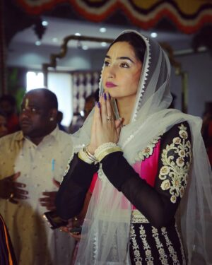 Ragini Dwivedi Instagram - HARE KRISHNA HARE KRISHNA KRISHNA KRISHNA HARE HARE 
HARE RAM HARE RAM RAM RAM HARE HARE 
The power of prayer, the power of belief, the power of strength, the power of energy, the power of blessings 
Believe in the power, see the change 
Keep the faith it will never let u down hope u find strength and happiness in each thing u do ❣️

#janamastmispecial♥️♥️♥️ #janamashtami #krishnalove #krishnaconsciousness #krishnajanmashtami #krishnaeverything #lovenlight #positivevibes #positivethinking #powerofpositivity #poweroflove #powerofprayer