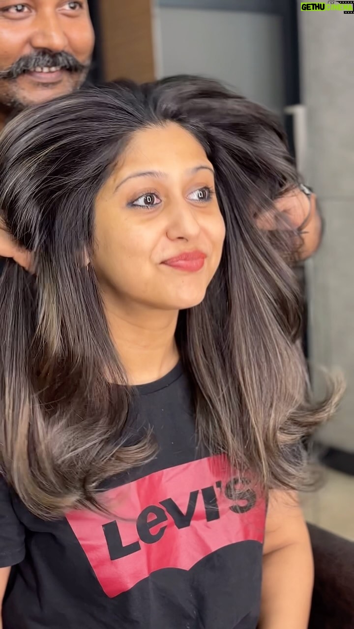 Ranjini Jose - 2.6K Likes - My colour this season 🪐
Thanks to @hairstylist_pramod for making me look and feel beautiful, as always !!!
@bariksluxesalon
#ashblonde